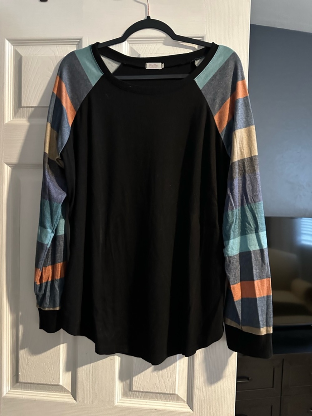 Women's Black Raglan Top with Multicolor Plaid Sleeves